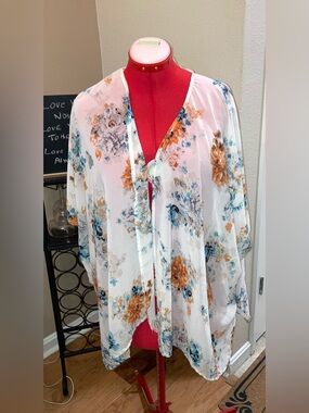 Neslay Women’s Sheer Floral kimono cardigan Size M/L